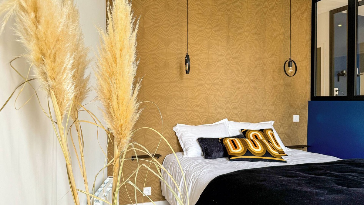 Centre Ville Apartment | Cozy Niort Royal Navy - Charmant studio dans un bel immeuble