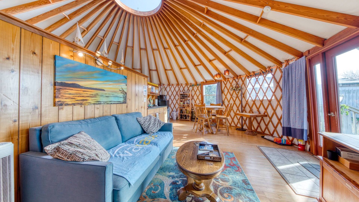 Bay City House | Cozy Oceanfront Yurt with Private Hot Tub - Dogs Welcome