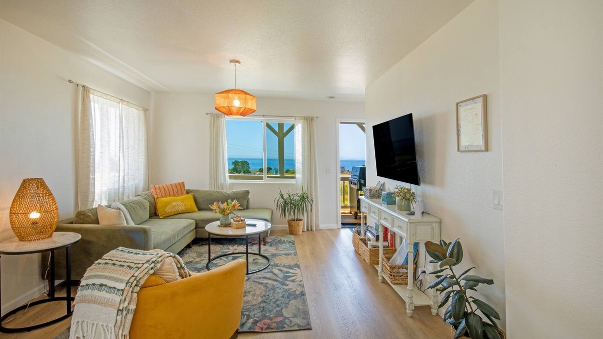 Shelter Cove House | Cozy Oceanview Hideaway#1 on Golf Course/Airport