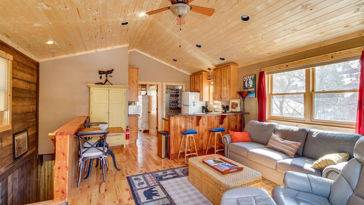 Ouray Cabin | Cozy Ouray Hideaway: Mountain Views, Steps to Main