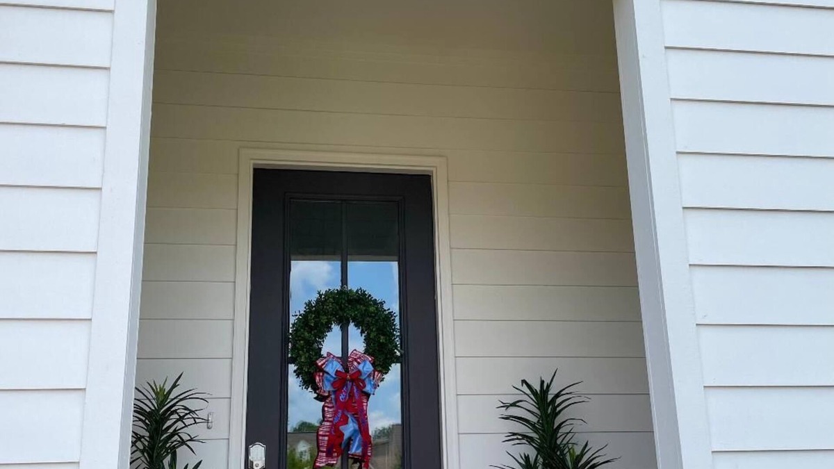 Oxford House | Cozy Oxford Cottage is a two story, 3-bedroom house with patio.