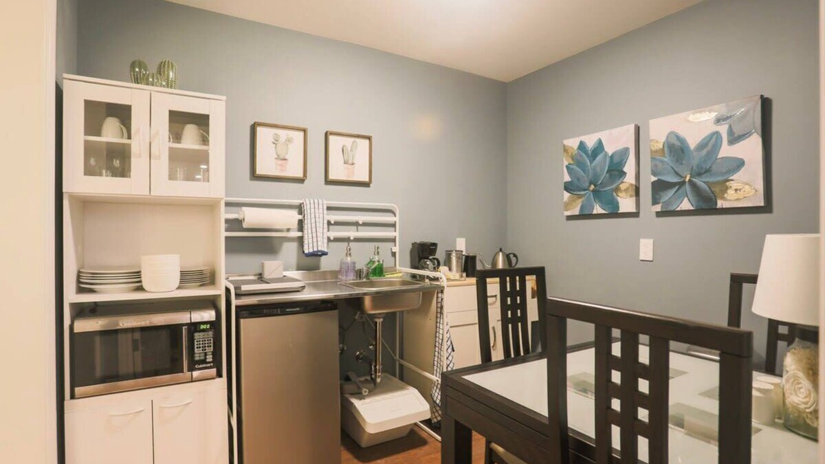 Pacific Heights Apartment | Cozy Pac Hts studio 2 min walk to Lafayette Park