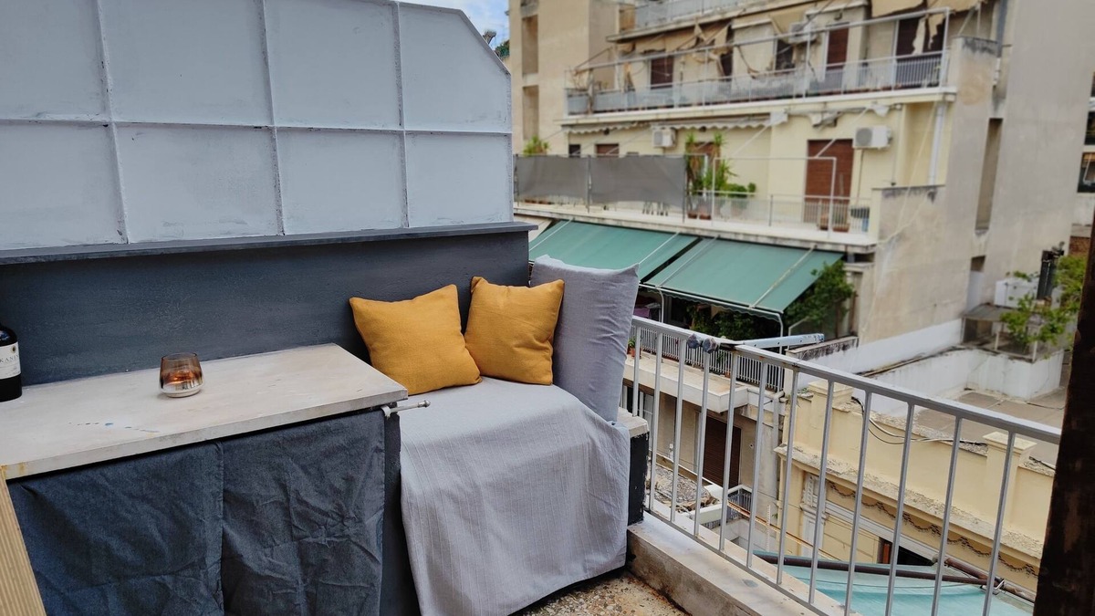 Kypseli Apartment | Cozy Penthouse in Athens Center