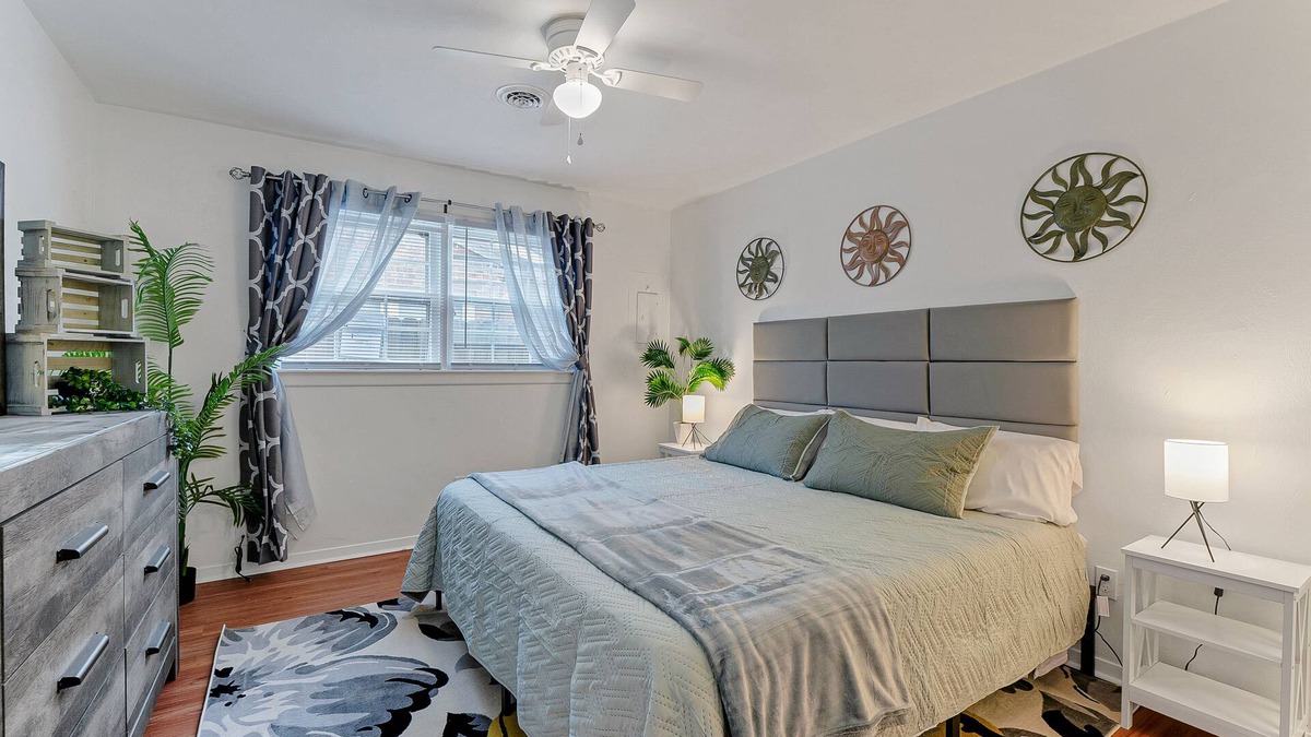 Camellia Shores House | Cozy Pet-Friendly 3BR Near Norfolk Beaches