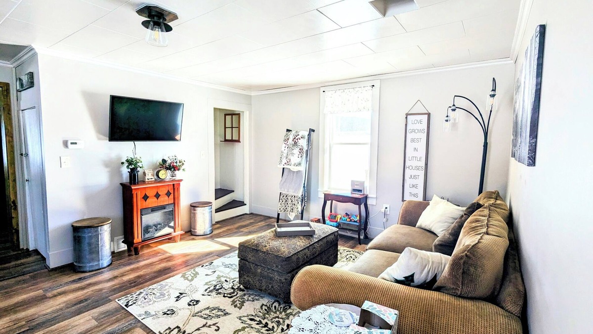 Rogers City Other | Cozy, pet-friendly farm close to snow and ski trails, great for viewing stars