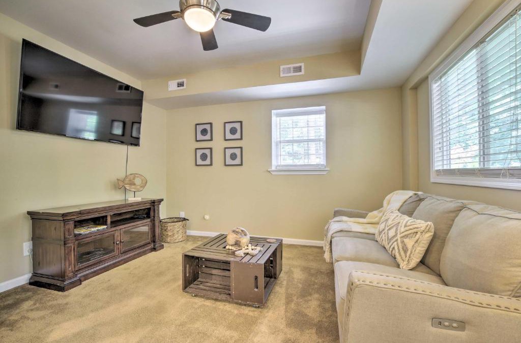 Pittsboro House | Cozy Pittsboro Escape - Hike, Dine, Explore!