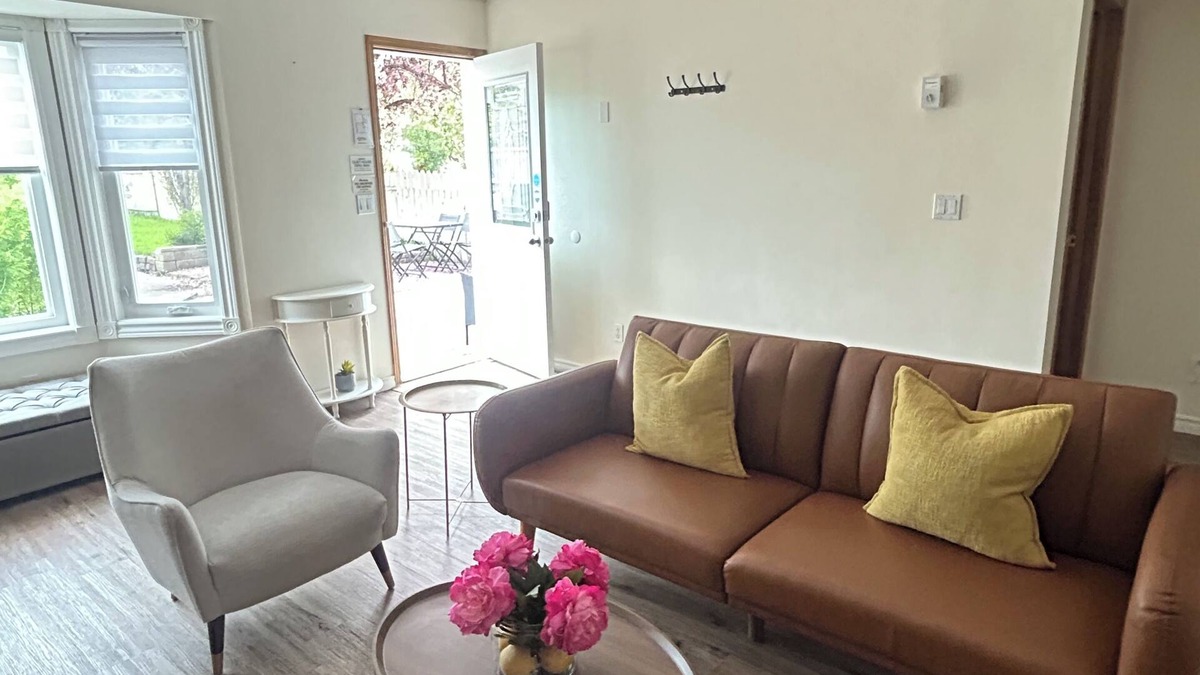 Southeast Calgary House | Cozy Place to Work and Unwind Sleeps 7