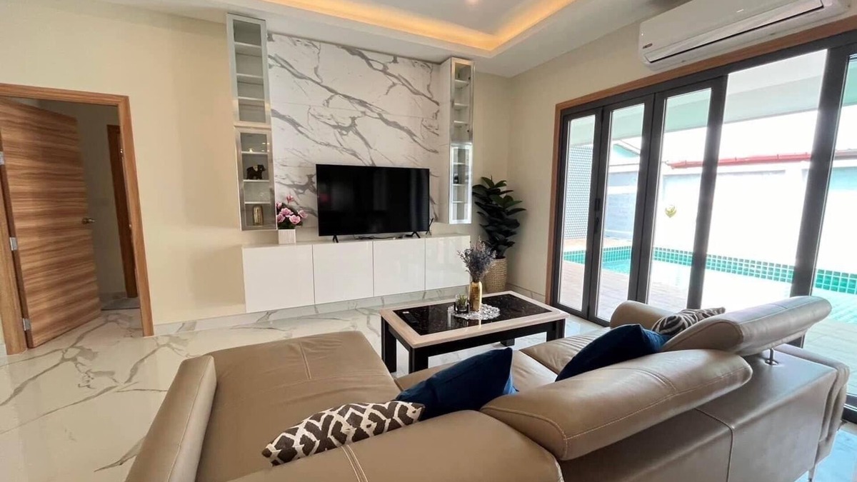 Chalong Villa | Cozy Pool Villa 3 Bedrooms