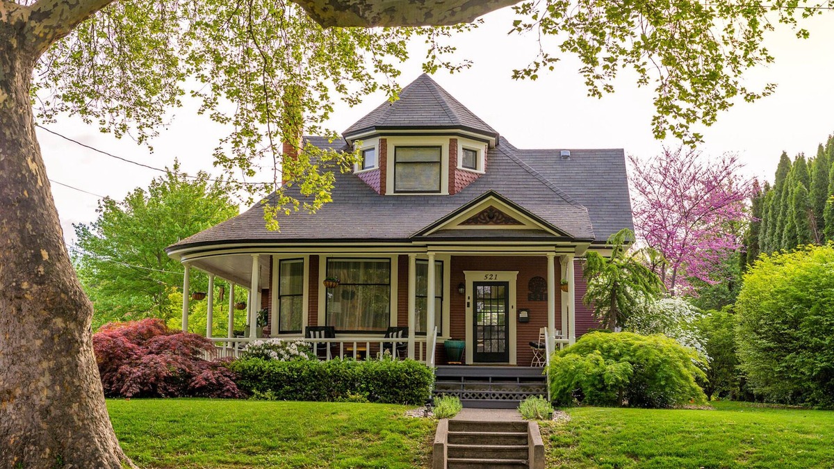 Walla Walla Apartment | Cozy private apartment in a historic Victorian house close to downtown