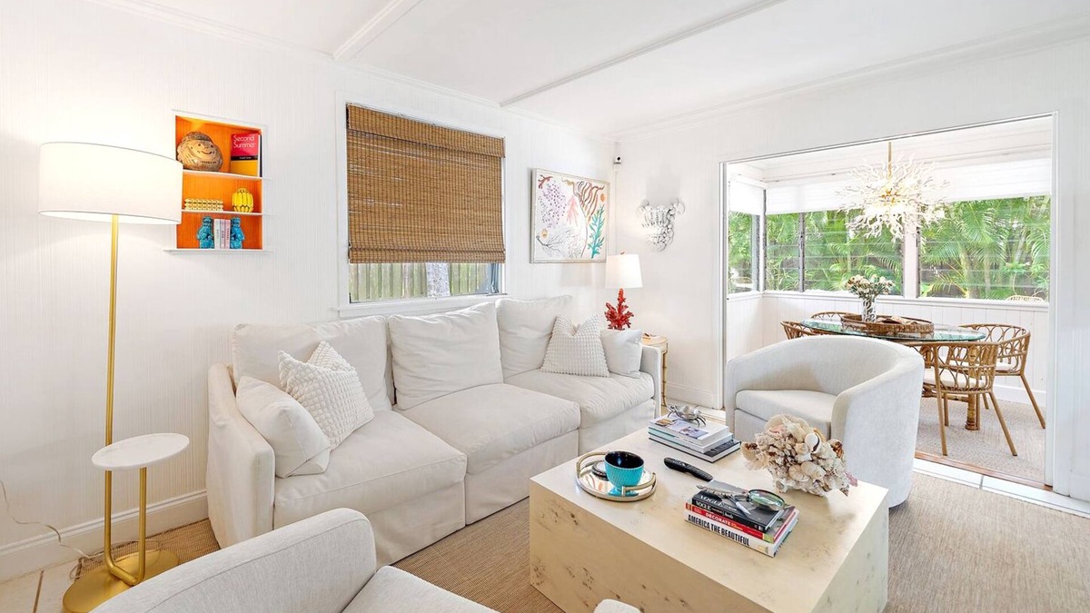 Laurel Park House | Cozy Private Bungalow 3 Min Walk to Downtown Sarasota