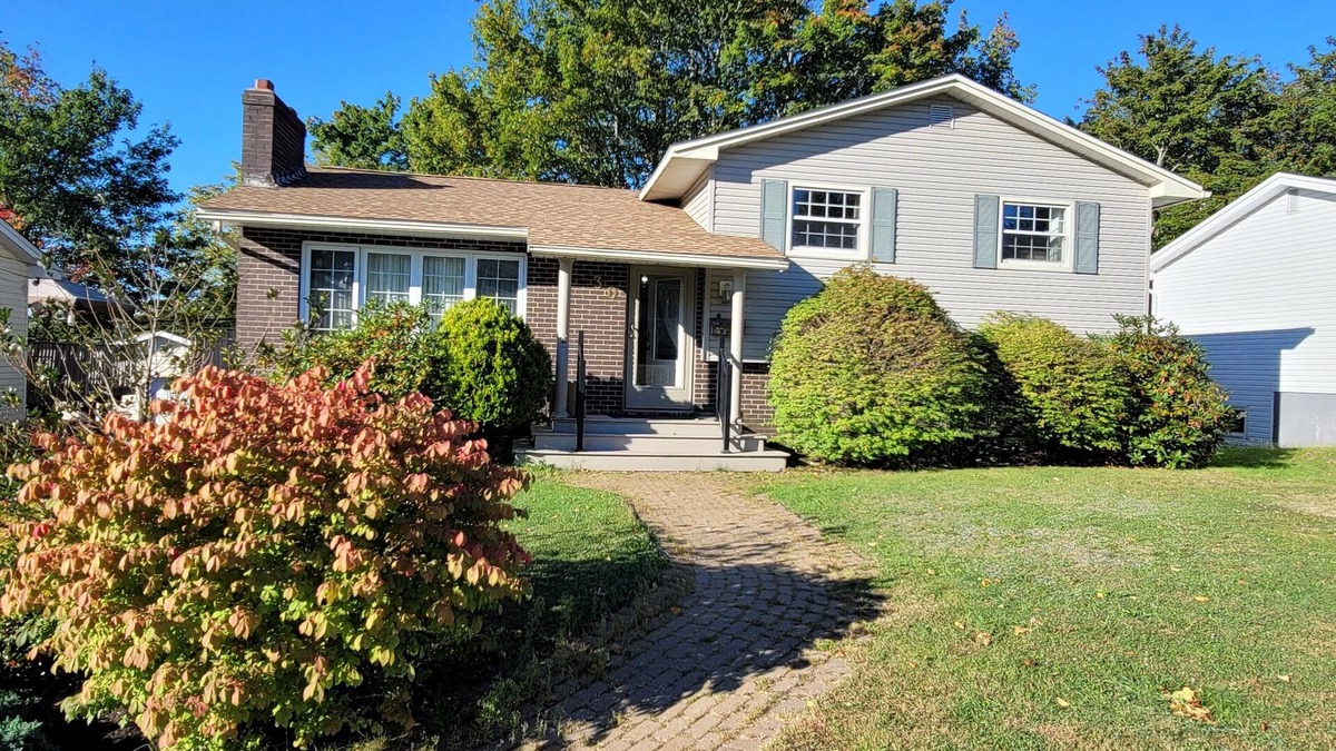 Lower Sackville House | Cozy Private Room in Sackville, Close to Airport