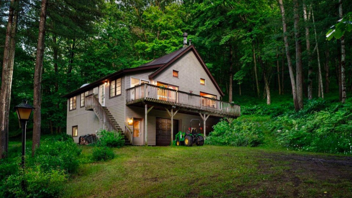 Ontario House | Cozy, quiet Cabin near Kickapoo River & Wildcat Mountain. Perfect for fisherman.