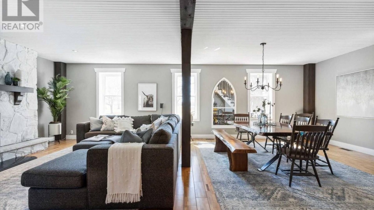 Kincardine Other | Cozy Quiet Farmhouse Minutes from Kincardine!