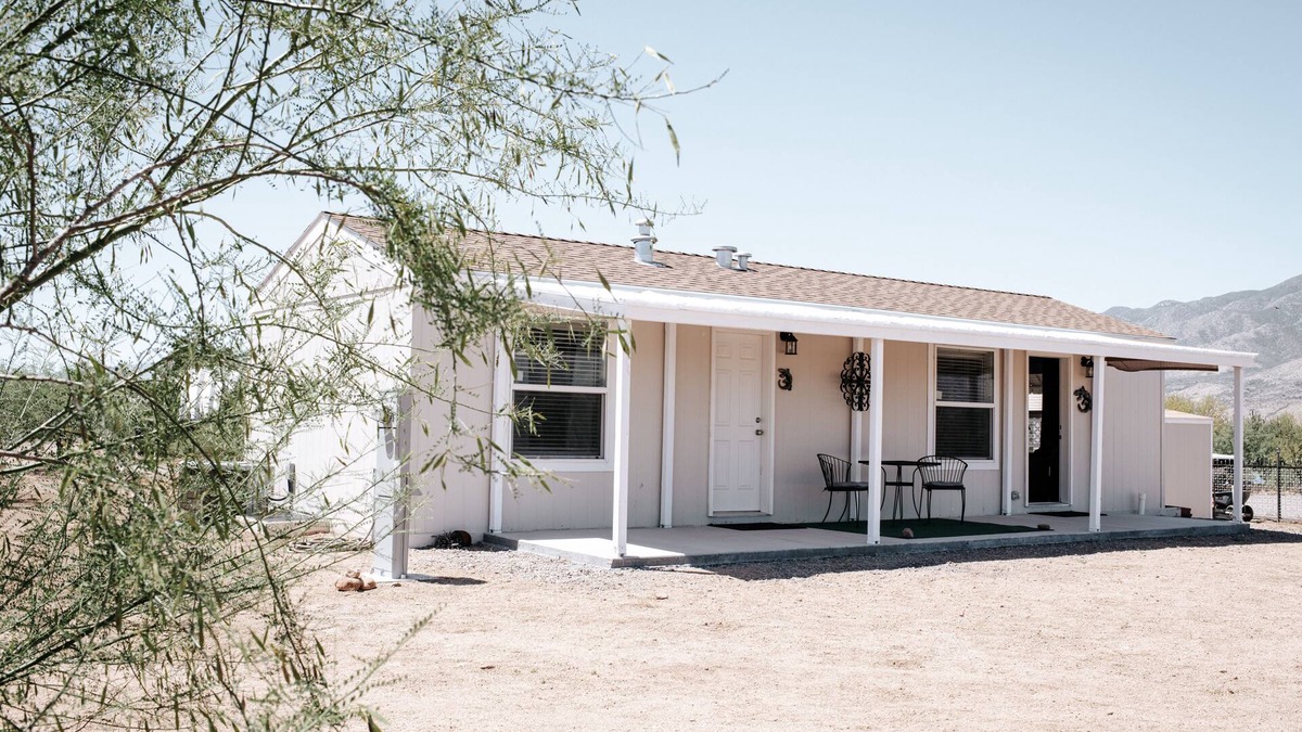 Tonto Basin House | Cozy, quiet getaway in the high desert, 10 miles to Roosevelt Lake