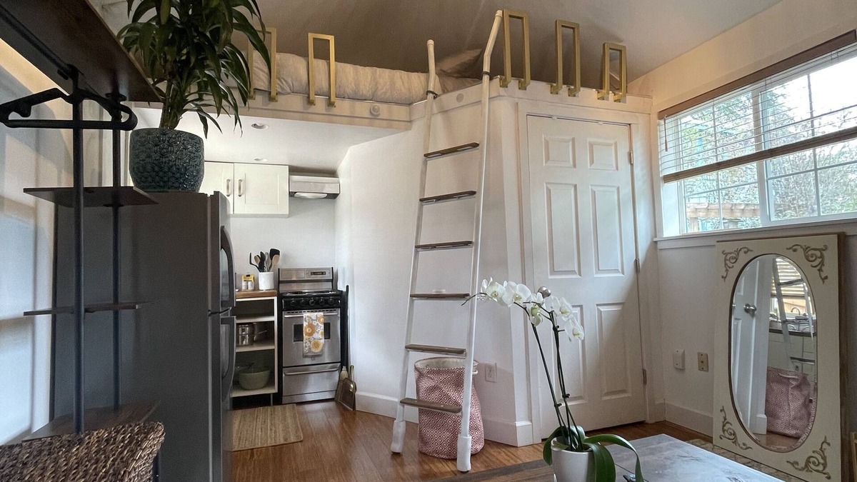 Portland Apartment | Cozy, quiet & private loft studio