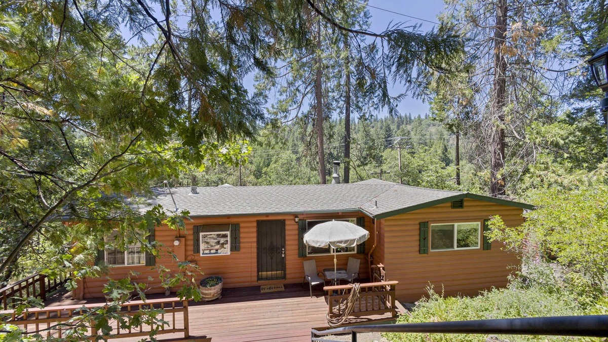 Twain Harte Cabin | Cozy Red Cabin - King bed, short drive to Dodge Ridge & Pinecrest Lake.