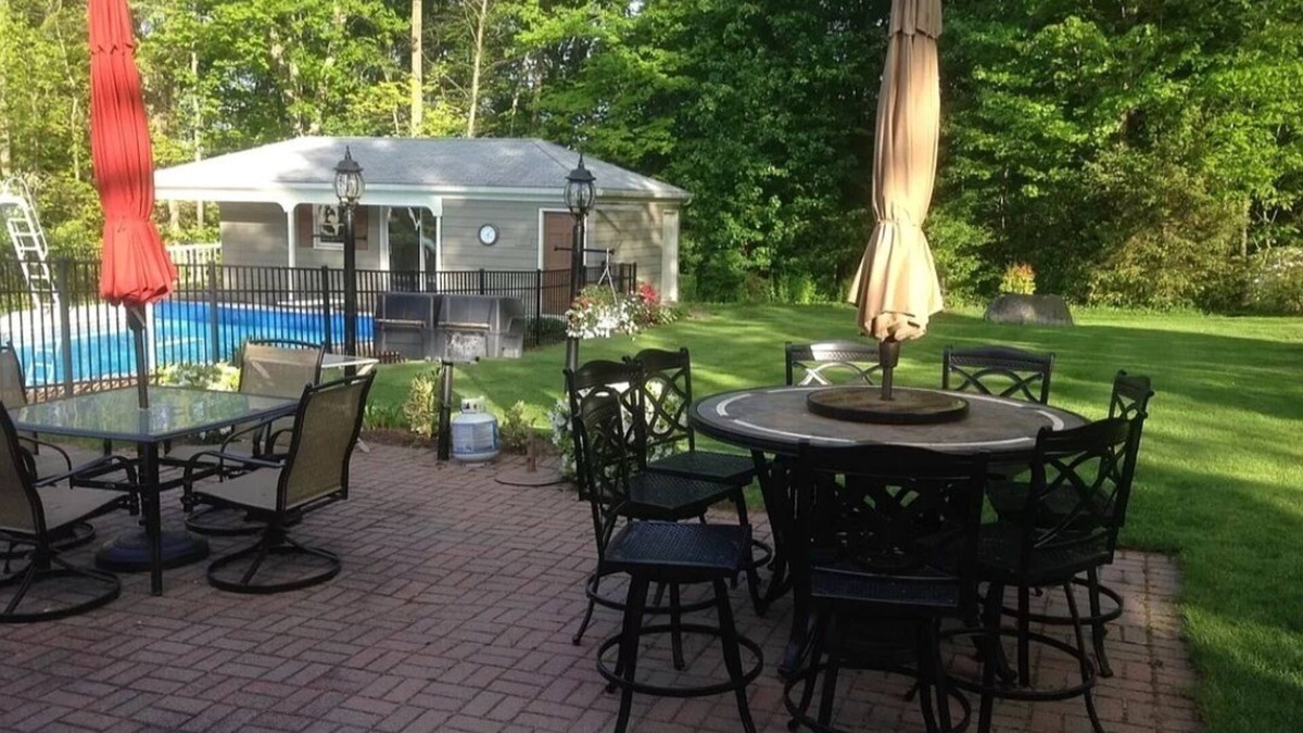 Hamden House | Cozy, relaxed 1 master King room & 1 master Queen room