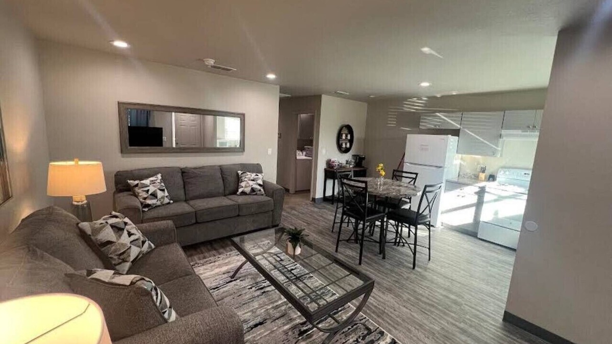 Clovis Apartment | Cozy Retreat Apartment