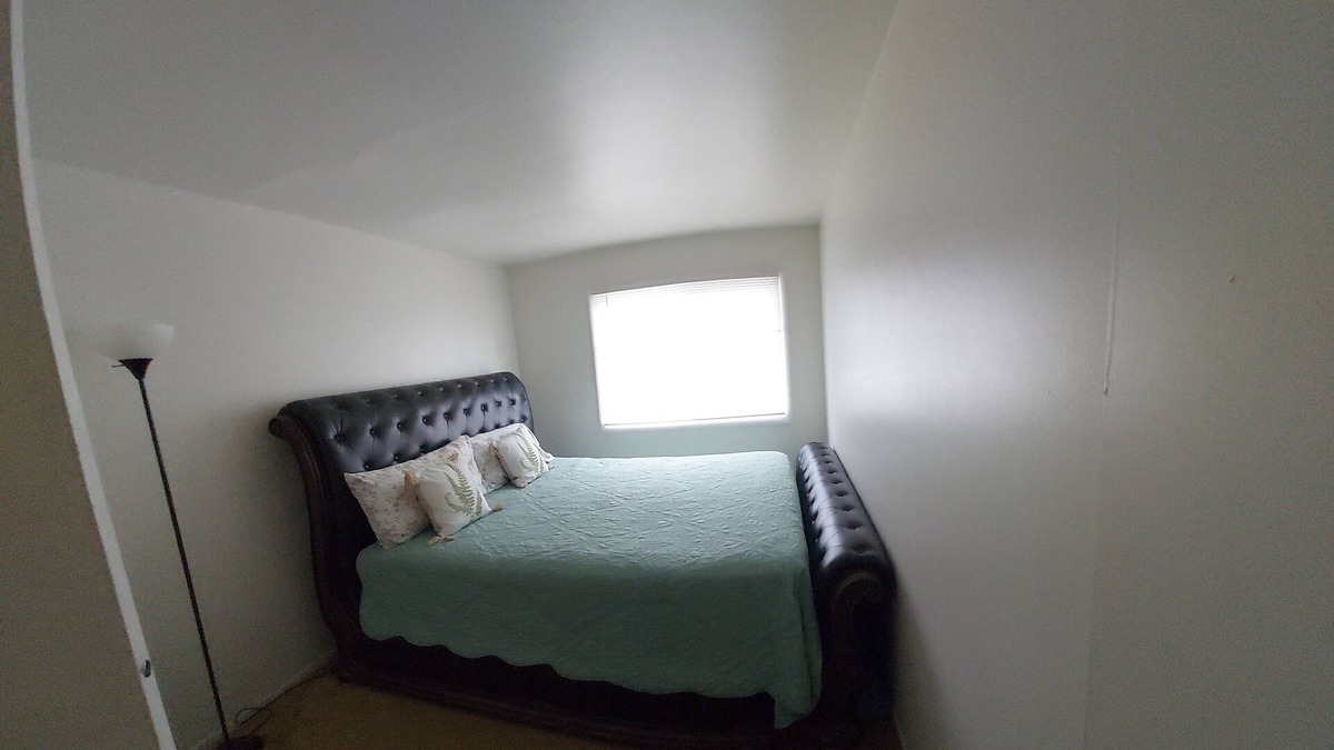 Hanover Park Apartment | Cozy retreat in a two bedroom apartment