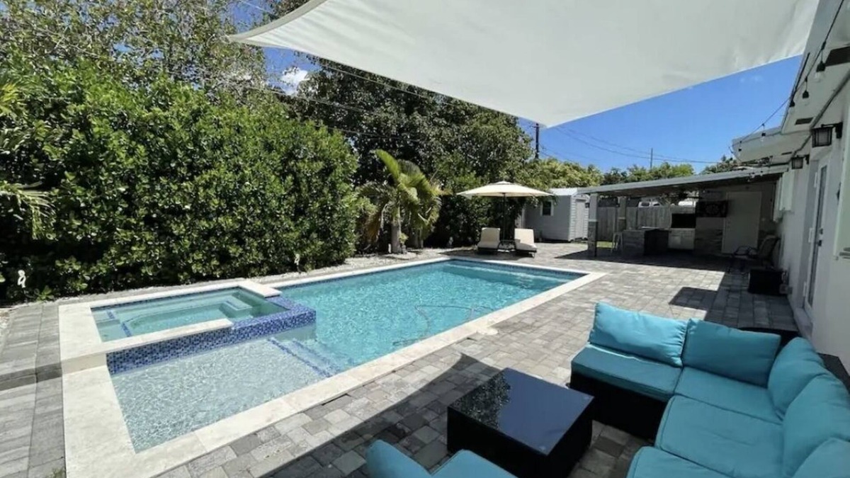 Coral Terrace House | Cozy retreat in the heart of Miami. Saltwater Pool