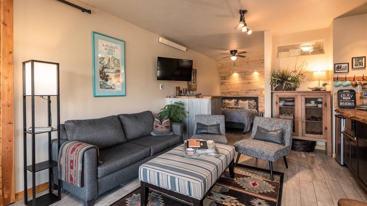 Drake Apartment | Cozy Rocky Mountain Escape Unbeatable Views