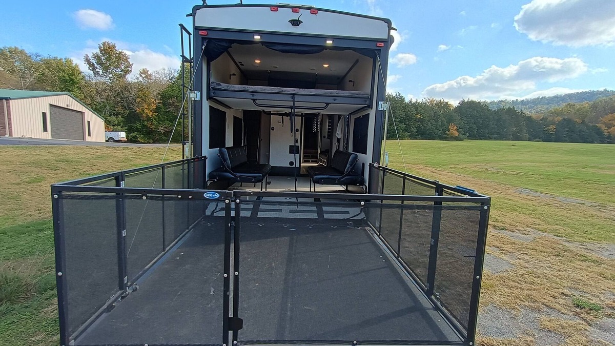 Woodbury House | Cozy RV in charming Woodbury with WiFi, AC