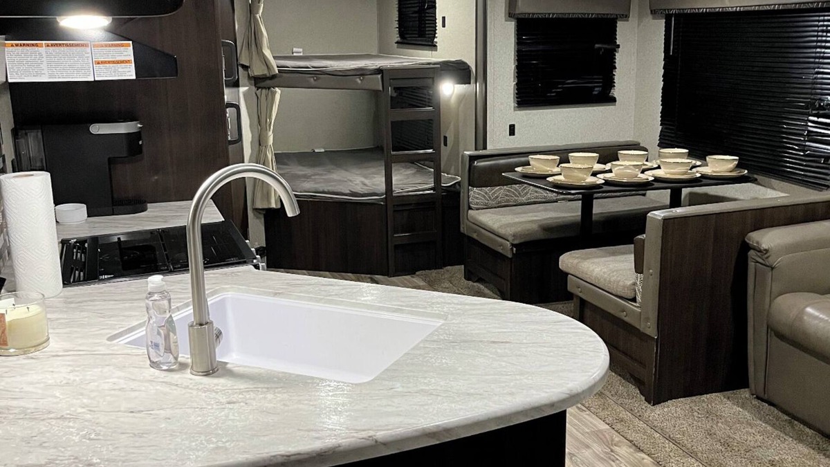 Hanford House | Cozy RV in Pleasant Hanford with AC, WiFi
