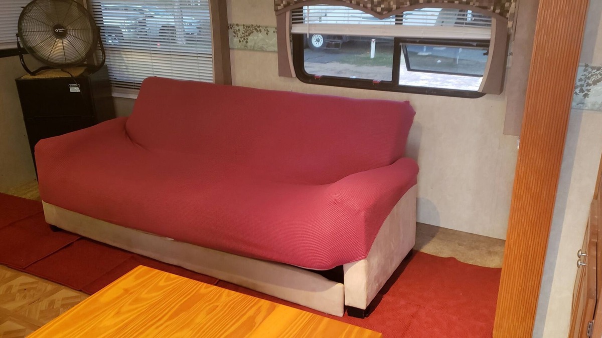 Carrizo Springs House | Cozy RV Living