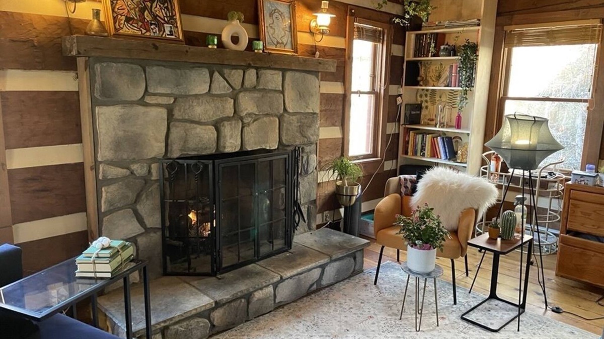 Linden Cabin | Cozy Shenandoah Cabin Mountian Escape w/ Private Hottub, Loft, & Fireplace
