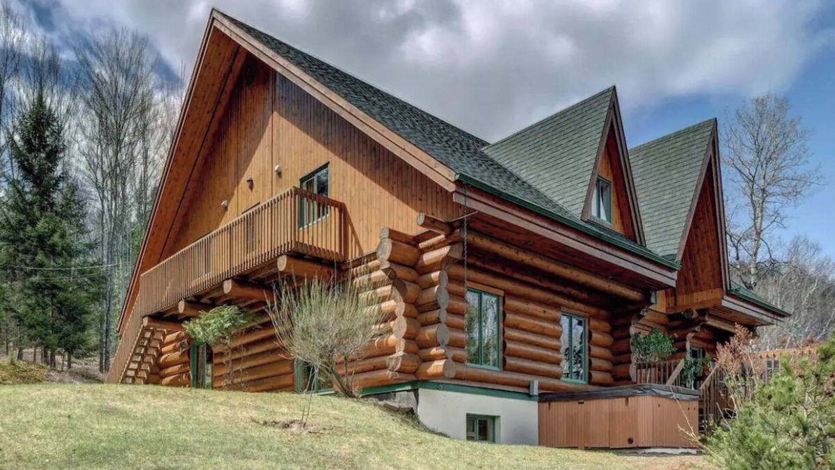 Mont-Tremblant Ski Chalet | Cozy ski retreat Mont-Tremblant Ski/Spa