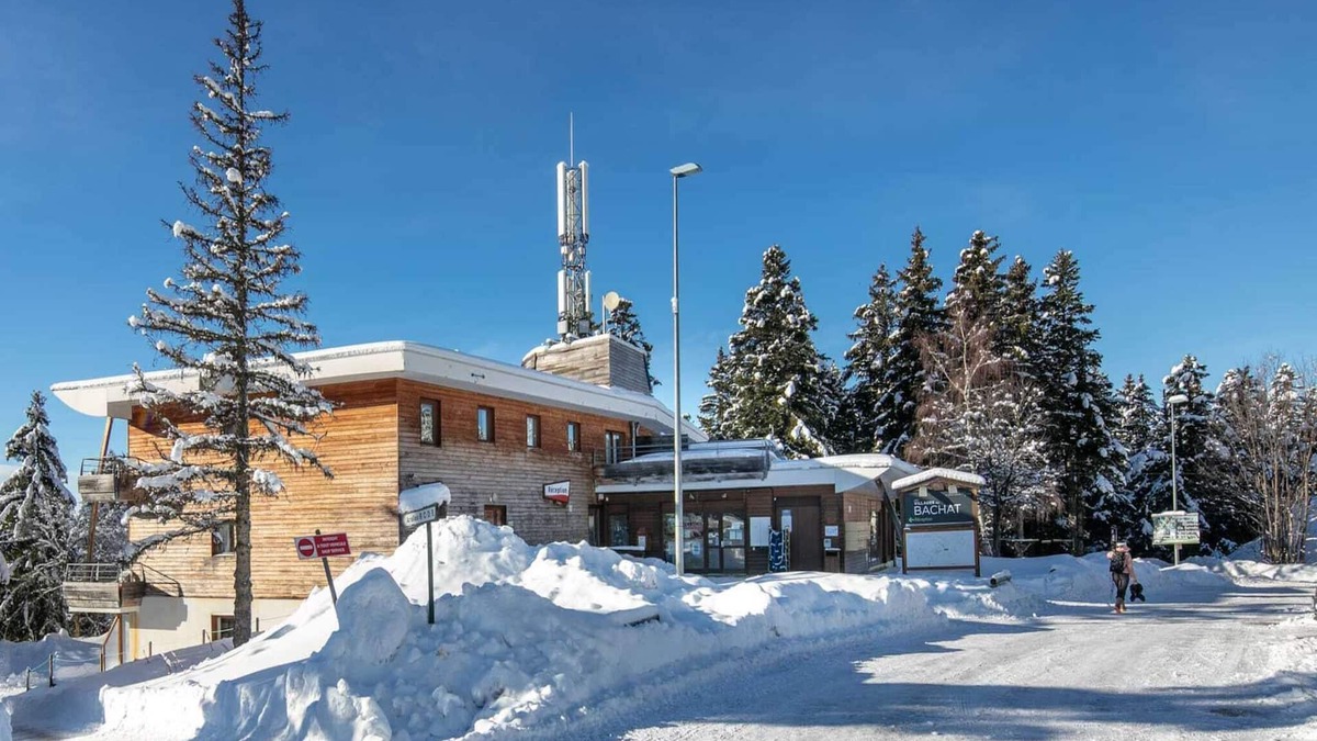 Vaulnaveys-le-Haut Apartment | Cozy Ski Retreat in Chamrousse