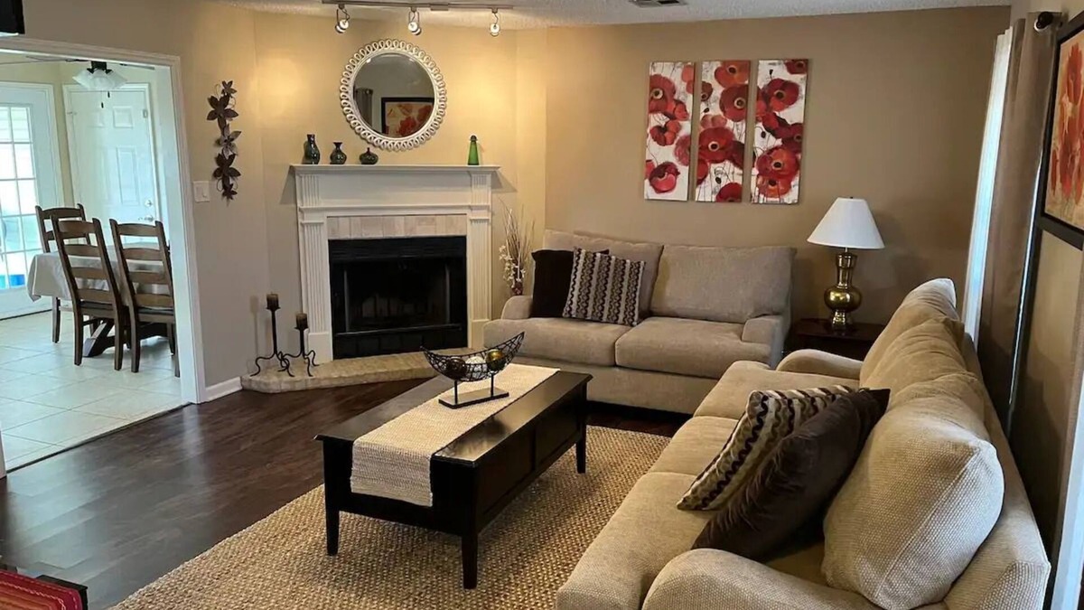 Prien House | Cozy South Home near Casinos