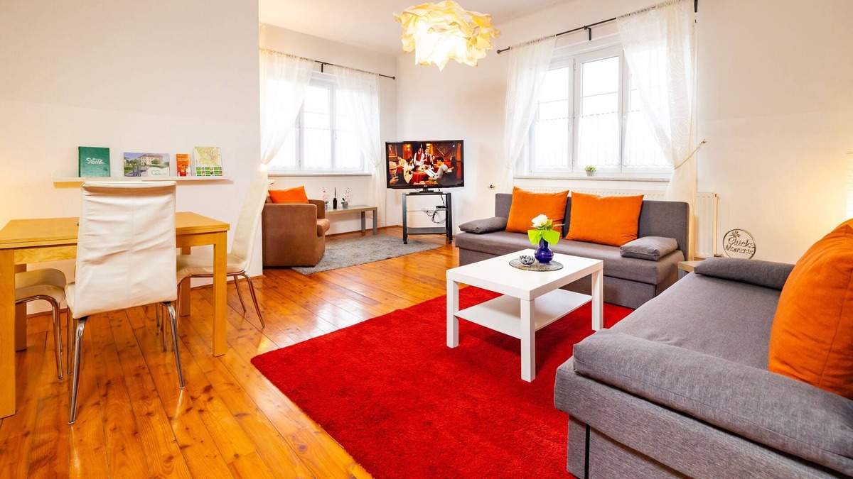 Burgau Apartment | Cozy & spacious 142m² apartment for up to 5 people