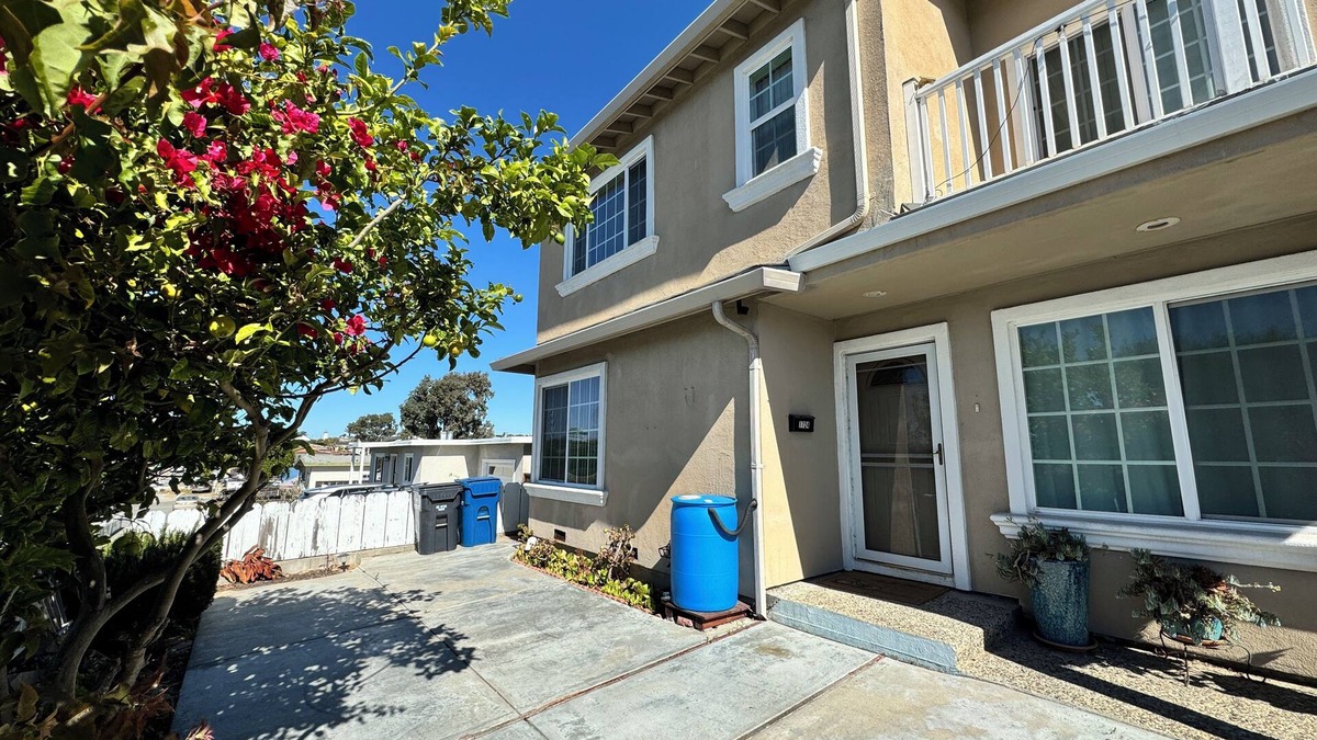 Seaside House | Cozy & Spacious 4B2B + Sleeps 14 + 2 FREE Aquarium Tickets + Family Friendly