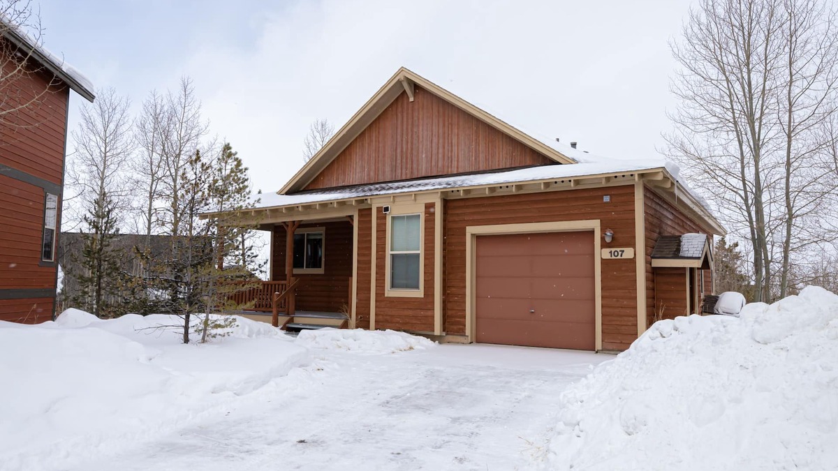 Granby House | Cozy & spacious Mountain home on Granby Ranch Ski Resort. Great for families!