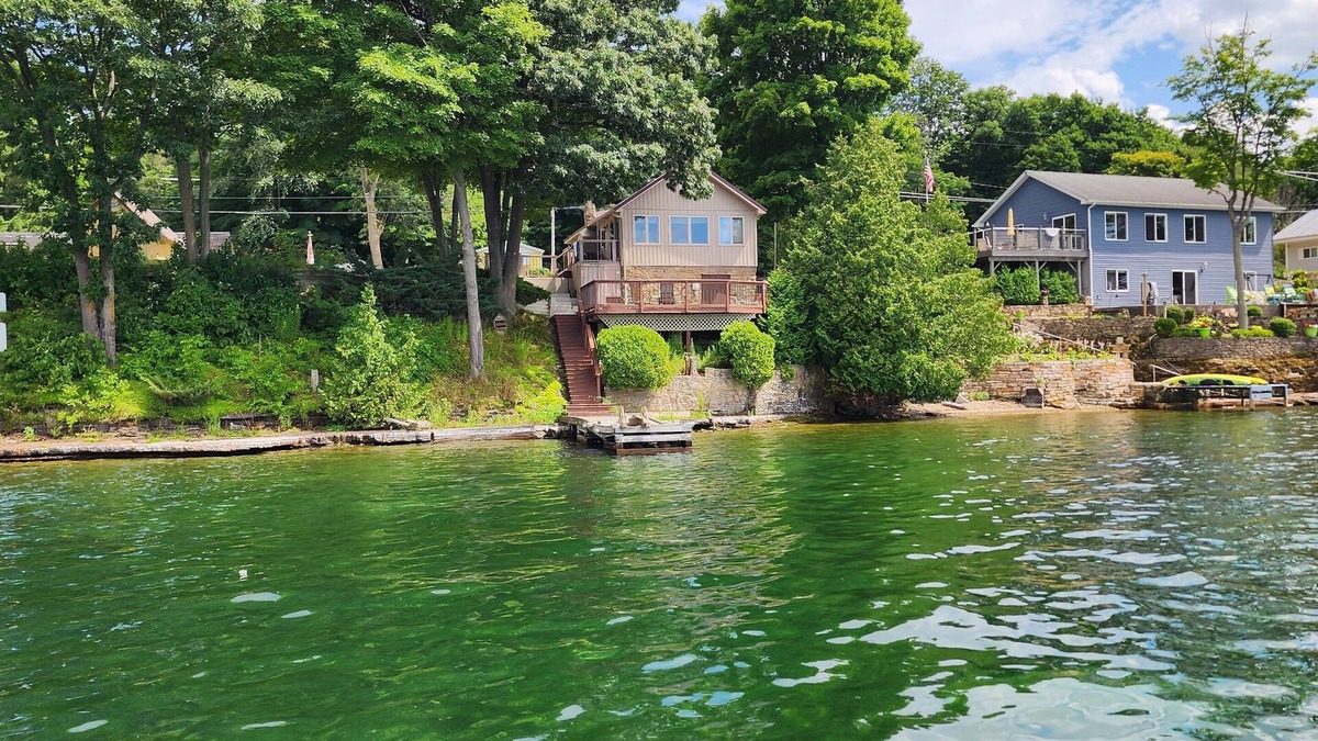Brier Hill Cottage | Cozy St. Lawrence waterfront cottage. Two bedrooms, 1 bathroom sleeps 4!