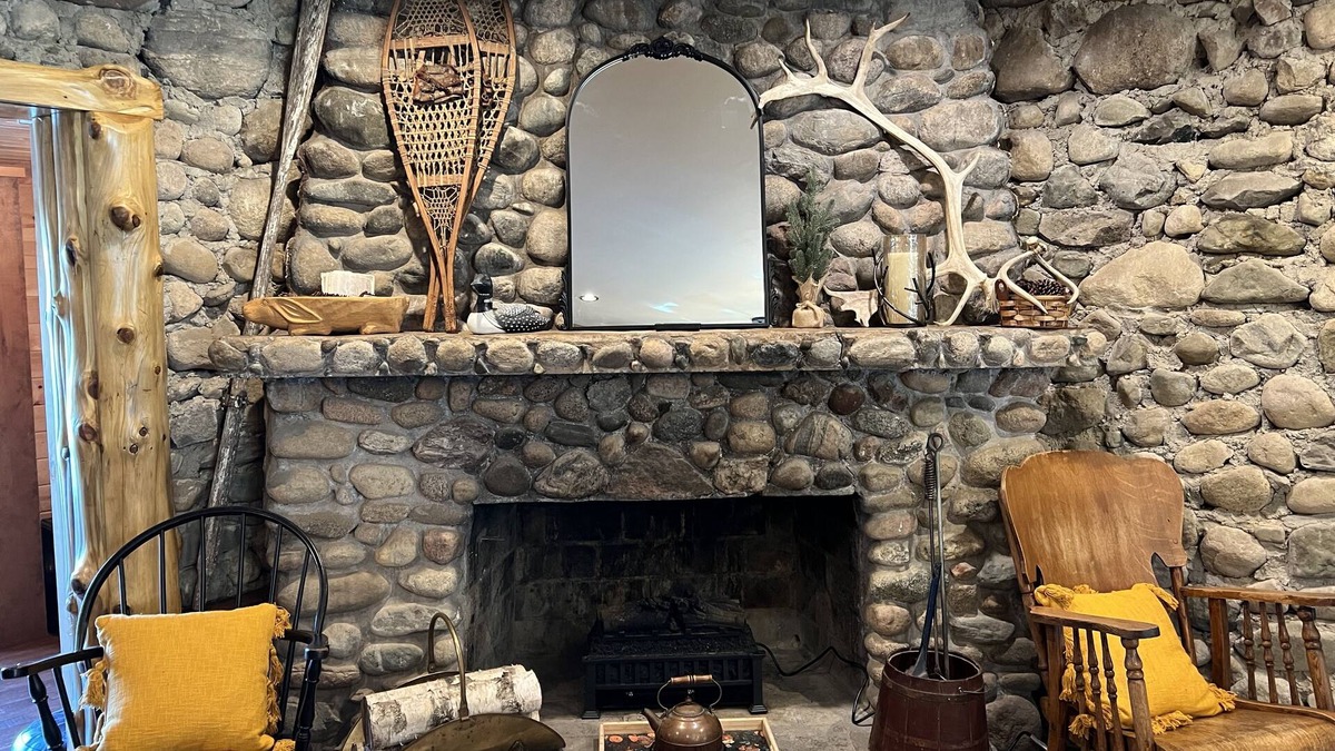 Marcell Cabin | Cozy Stone Cottage overlooking Smith Lake