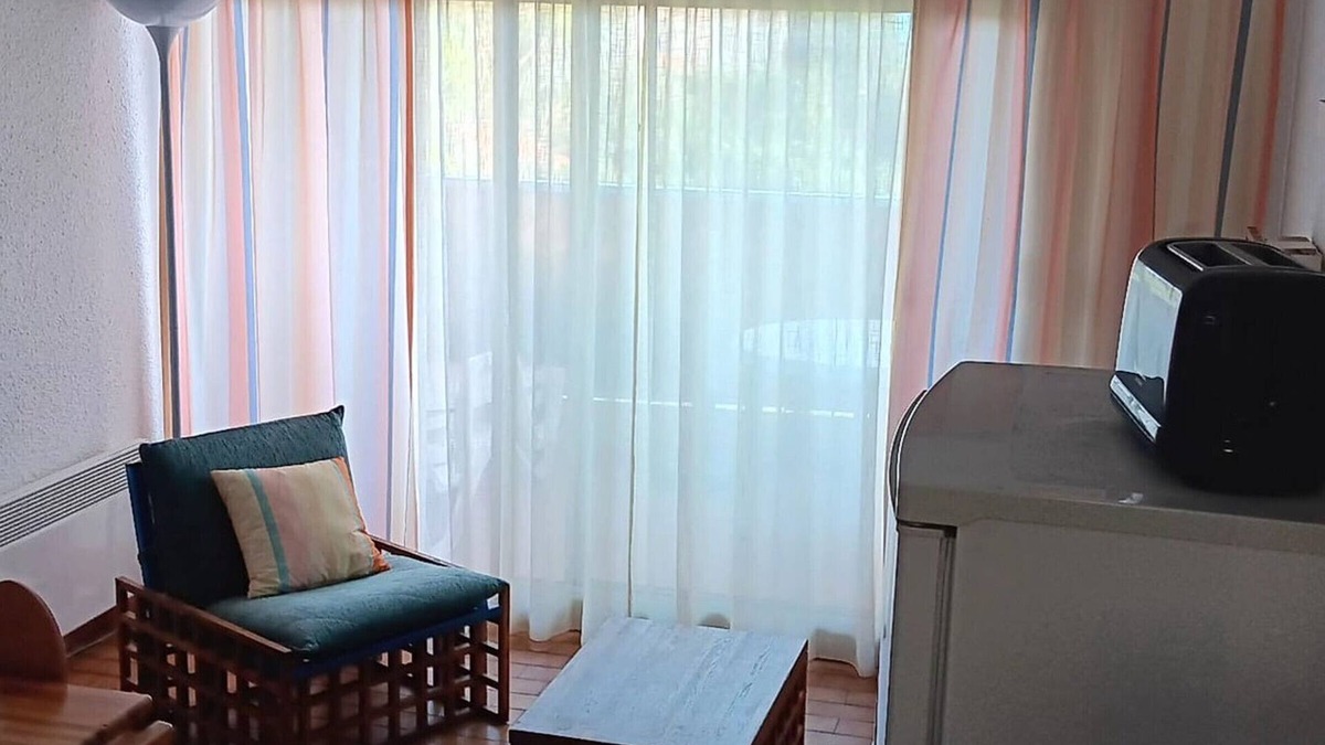 Roquebrune-Cap-Martin Apartment | Cozy studio for 4 with Wi-Fi and pets allowed