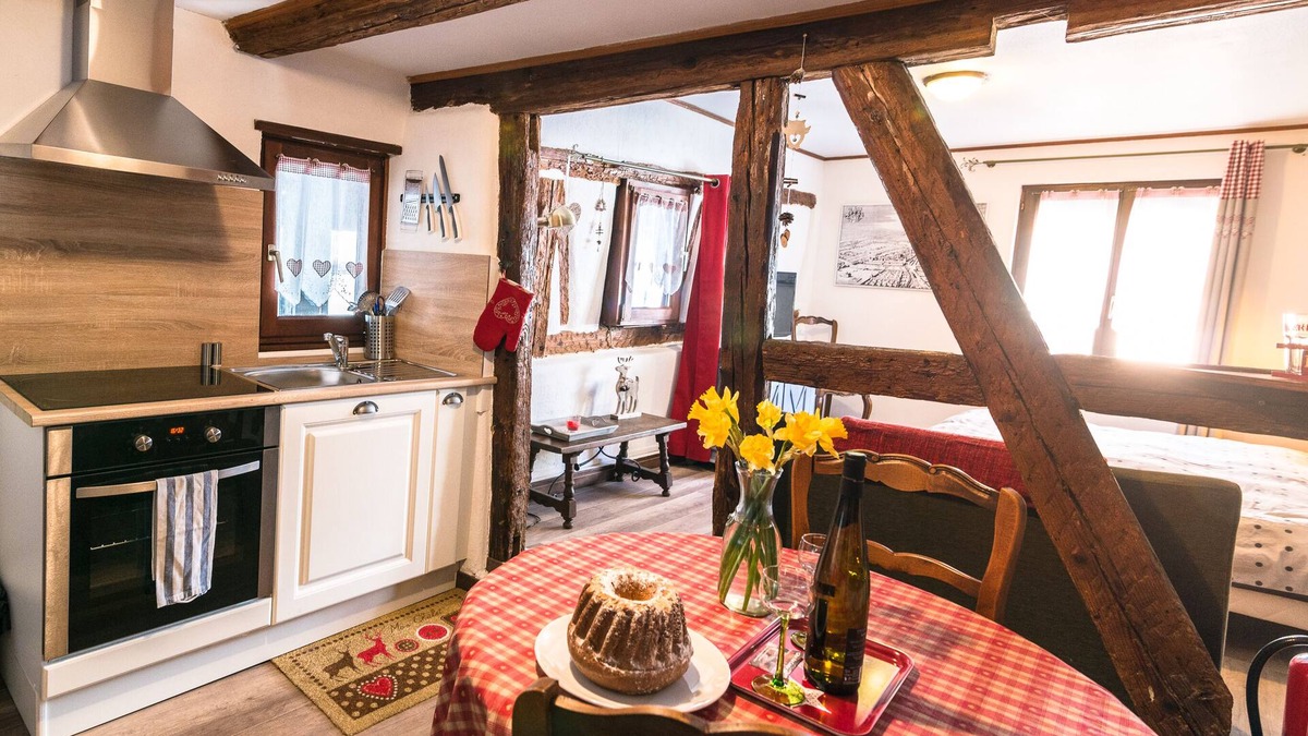 Ribeauville Apartment | Cozy studio apartment, Muscat in the center of Ribeauvillé in Alsace