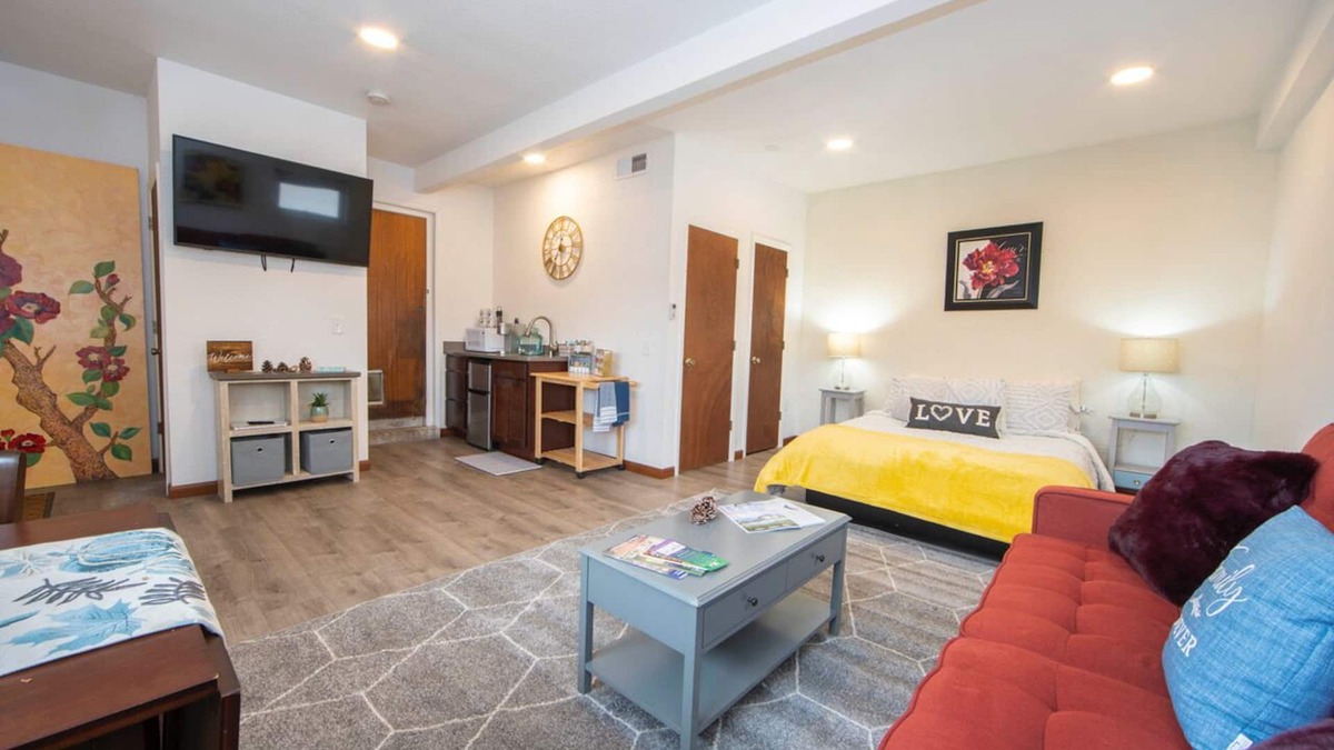North Alameda Apartment | Cozy Studio Close to Downtown and Red Rocks Fully Equipped for an Enjoyable Stay