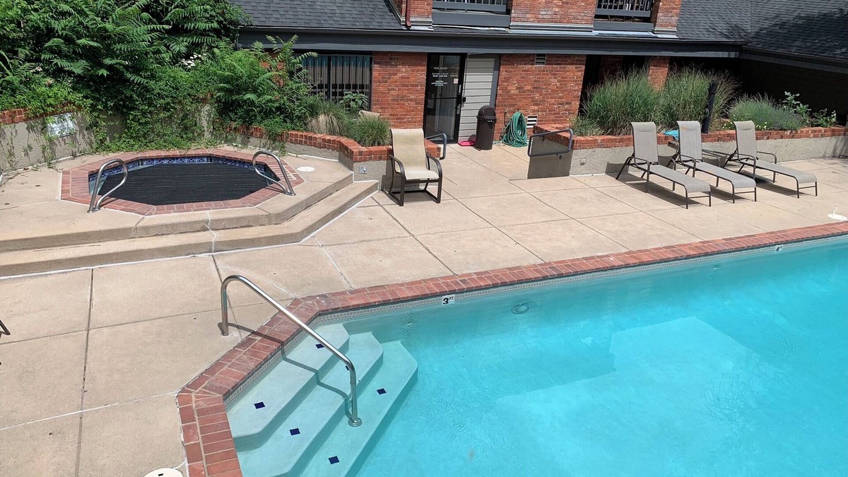 Panorama Heights Condo | Cozy studio condo with pool, garage, and spa in amazing Boulder Colorado
