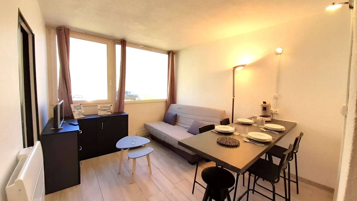 Piau Engaly Apartment | Cozy Studio for 4 in Piau Engaly with Ski Locker, TV & Kitchenette