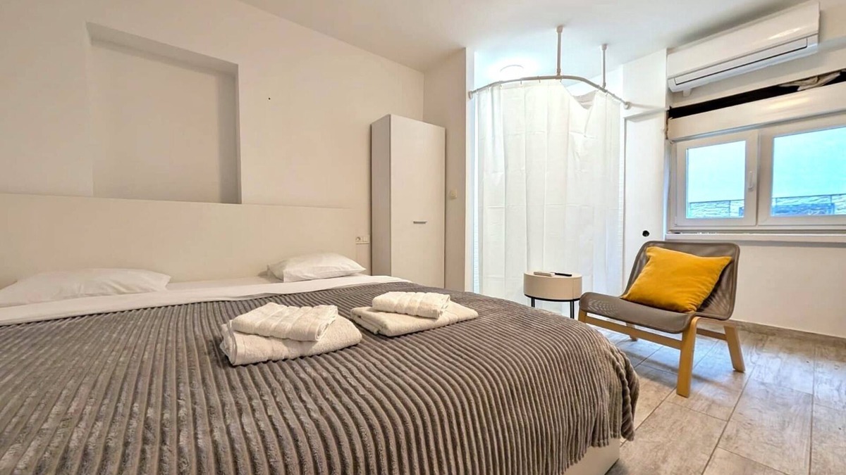 Sesvete Apartment | Cozy Studio in Peaceful Neighborhood