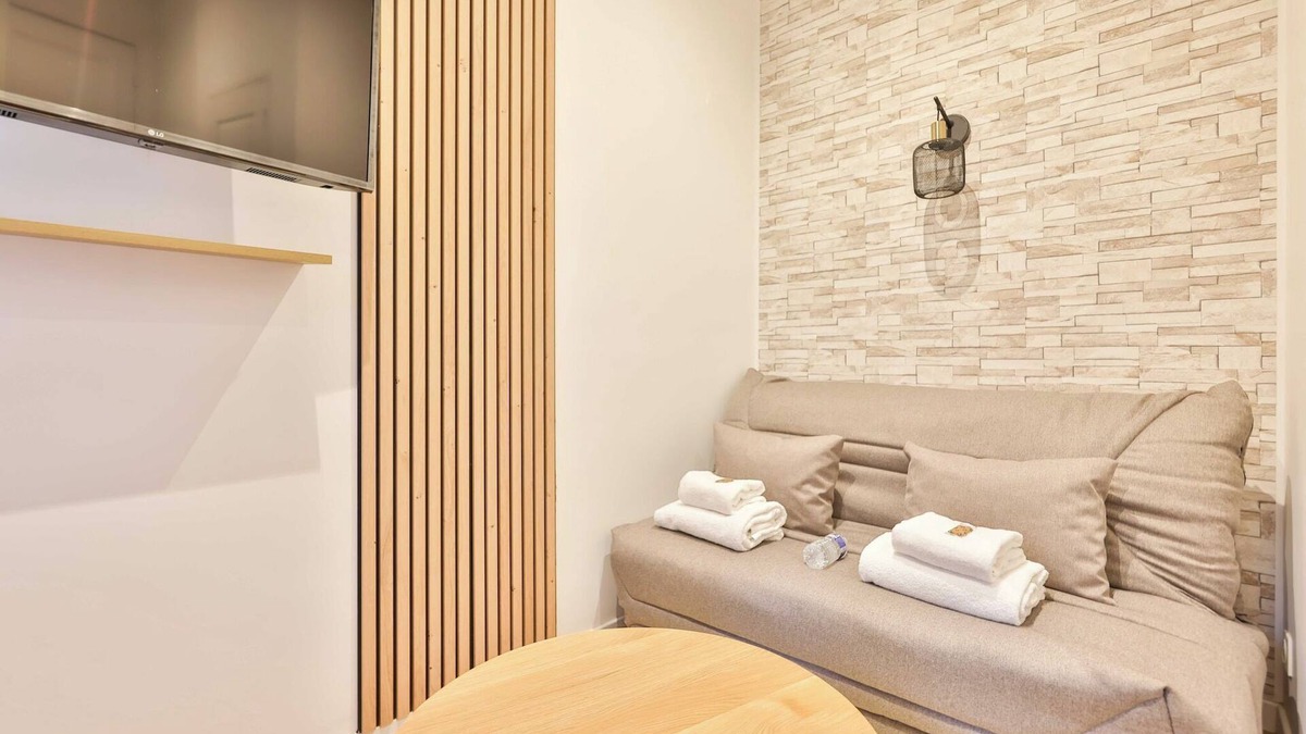 Quartier du Faubourg-Montmartre Apartment | Cozy studio in the heart of the 9th arrondissement.