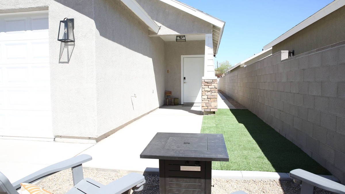 Yuma Townsite Apartment | Cozy studio in Yuma's Century Heights historic district!