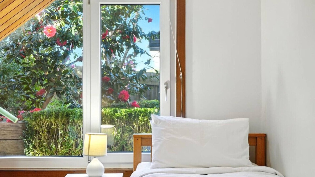 Blackmans Bay Apartment | Cozy Studio Retreat | Blackmans