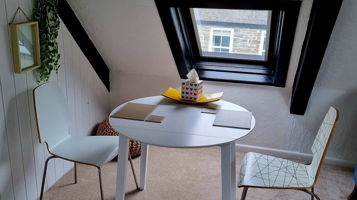 Aberystwyth Apartment | COZY STUNNNG TOWN CENTRE APARTMENT