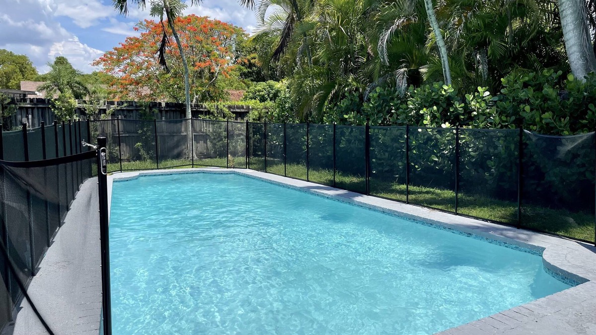 Ludlam House | Cozy Suburban Home with huge backyard and pool! Welcome!
