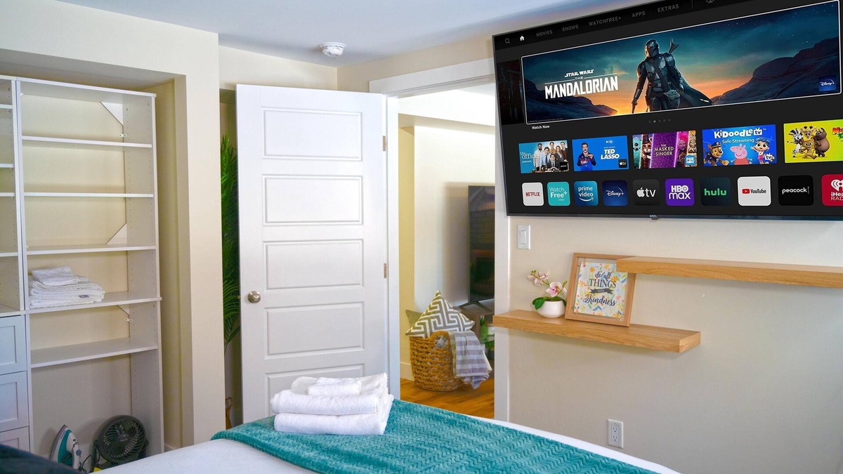 Williams Lake House | Cozy Suite in Williams Lake | 5 Min to DownTown | Self Check-In | 75" TV