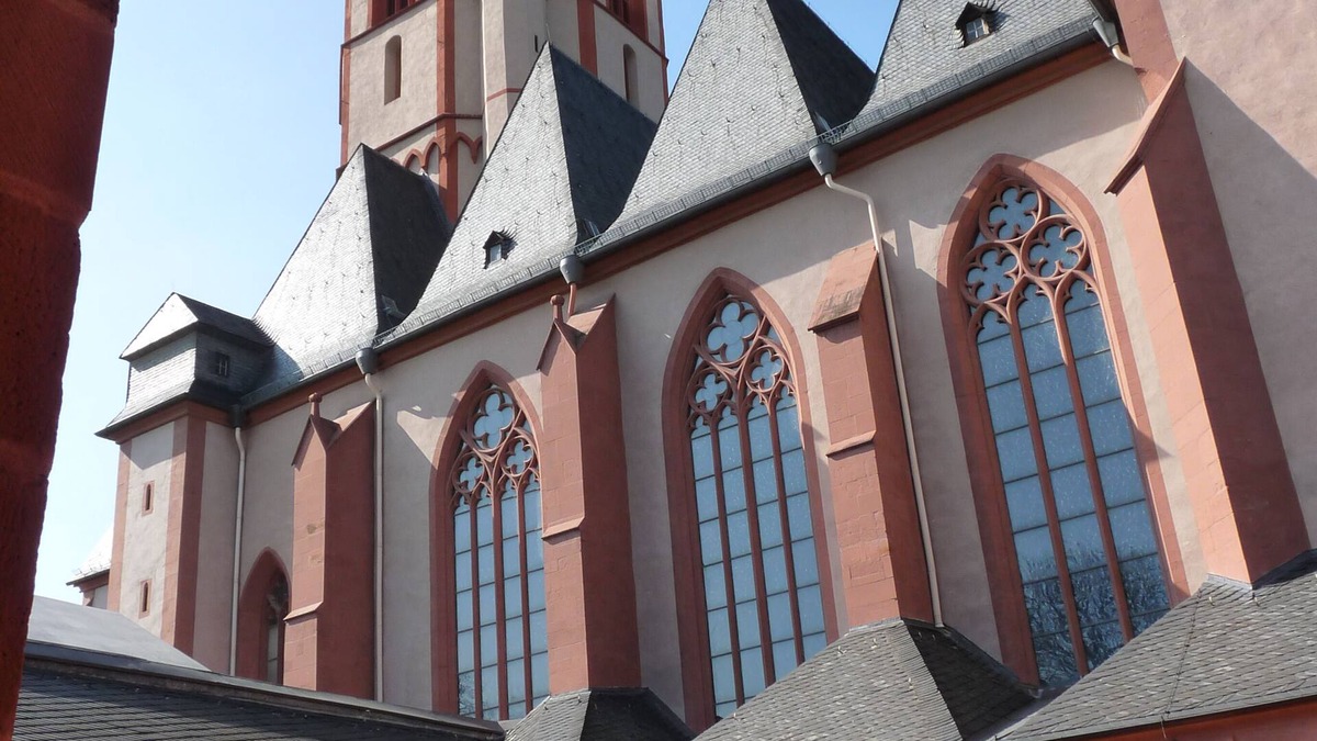 Mainz House | cozy, sunny, centrally located - 2 room apartment with balcony in the countryside